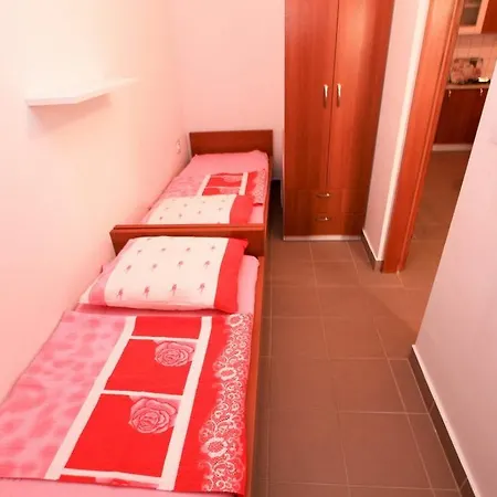 Franc Appartement Povljana