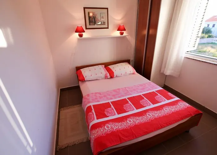 Franc Apartment Povljana