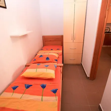 Franc Apartment