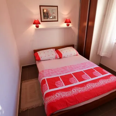 Franc Apartment Povljana